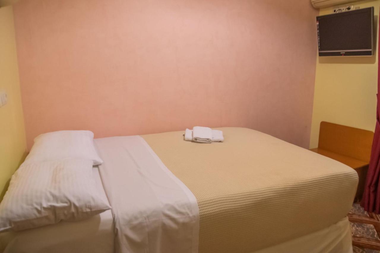Hotel Astoria Igoumenítsa Eksteriør bilde